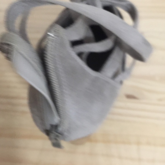 TC silver grey strappy booties - Picture 4 of 9